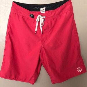 Volcom Men’s Lido Board Shorts With White Drawstring. Pinkish Red Color Size 32.